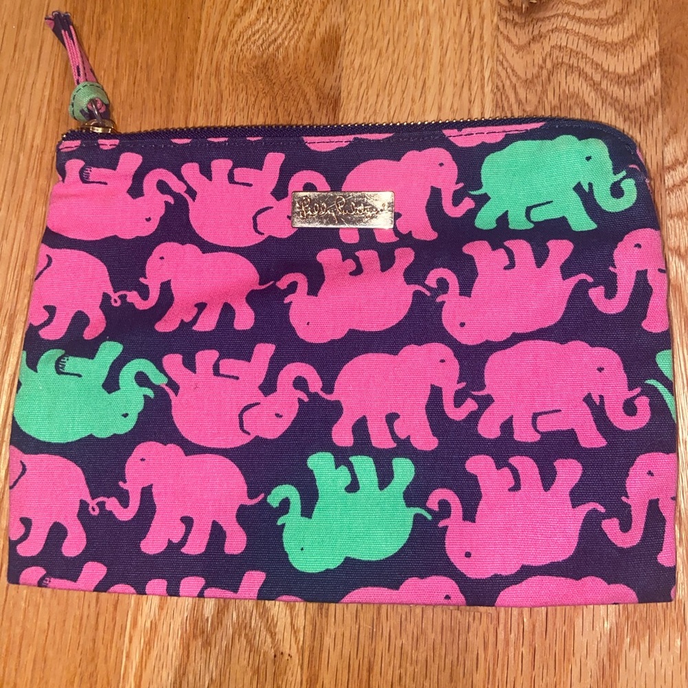 Iilly Pulitzer elephant pouch